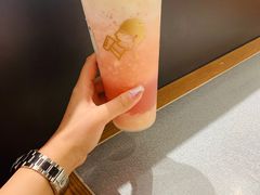 -喜茶(北京华贸购物中心店)