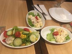 -必胜客(WOW中心城店)