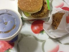 -德克士(安新百隆购物店)