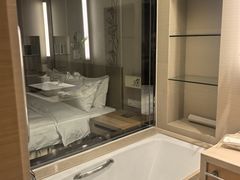 -南阳建业森林半岛假日酒店