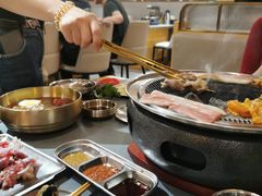 -围炉肉舍•炭烤活鳗•丹东海鲜烤肉(步行街店)