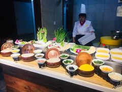 -马路边上·小海鲜烧烤(八一路店)