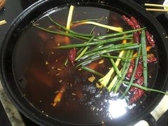 石灰市芋儿鸡-石灰市毛记烧鸡公(解放碑店)