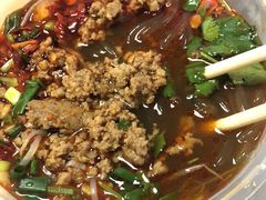 酸辣粉-爆炸头阿姨小四川正宗川味小吃(无任何分店)