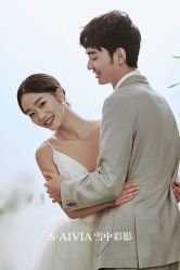 -雪中彩影婚纱摄影·微光艺术中心