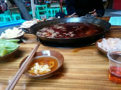 -利姐牧牛匠老火锅(兰花店)