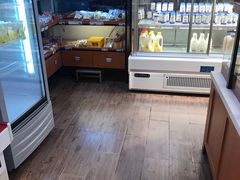面包甜点陈列柜-一鸣真鲜奶吧(汇金店)