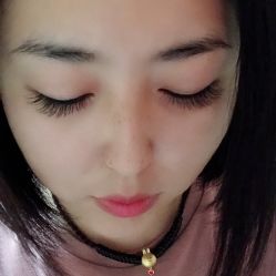 -爱美睫美甲会馆