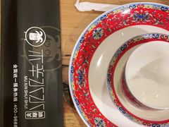 -毛辣果·贵州红酸汤牛肉火锅(西单店)