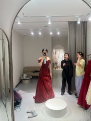 -PAI婚纱礼服设计馆【大牌租赁/高级定制】