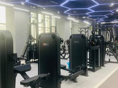 -跃动游泳健身俱乐部(新华传媒店)