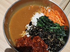 肉酱咖喱饭-米村拌饭(青浦万达茂店)