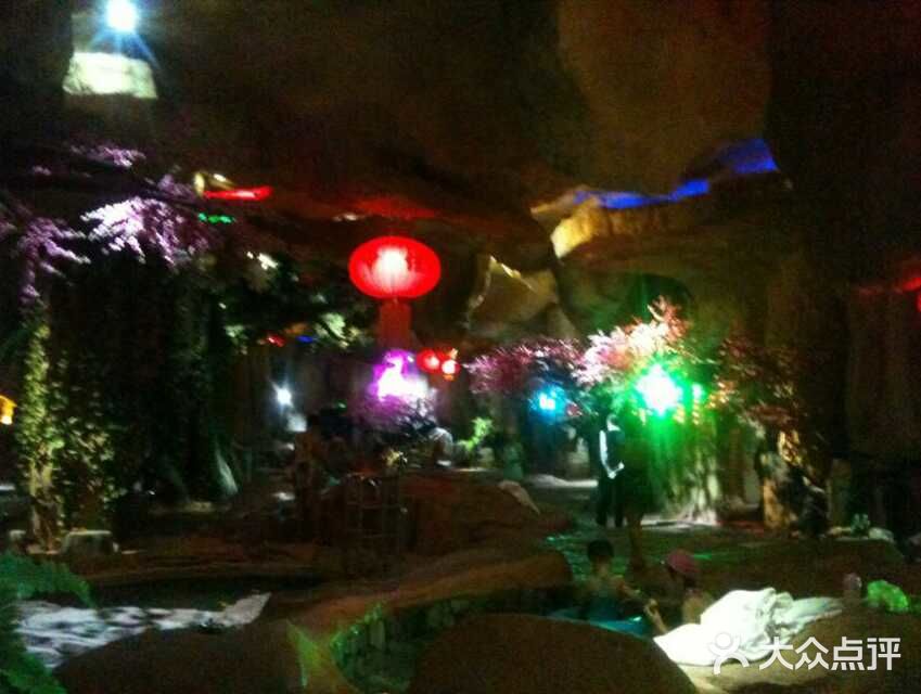 鞍山岫岩沟汤温泉图片