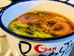 -马路牙子烧烤音乐酒馆(望京店)