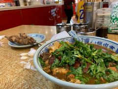 卤煮火烧-门框胡同百年卤煮(新街口店)