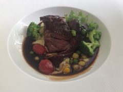 法式红酒荟小牛腱土豆泥季节蔬菜-蝶舍·MAISON PAPILLON