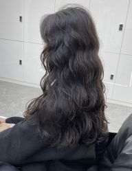 -变画·发型STUDIO