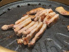 -蚂蚁洞·烤肉大营地(上海静安大悦城店)