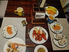 -广州万富希尔顿酒店·感趣自助餐厅·金秋蟹宴生蚝海鲜刺身
