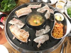 -江南猪肉商会无限续吃(弘大店)