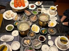 -半岛翡丽海鲜自助餐厅(观风亭店)