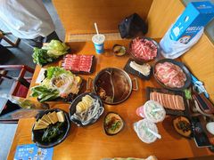 -呷哺呷哺 黄金牧场 (阳泉滨河新天地店)