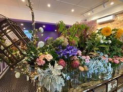 -FLOVIE FLORIST CAFE