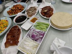 -大鸭梨烤鸭店(金顶街店)