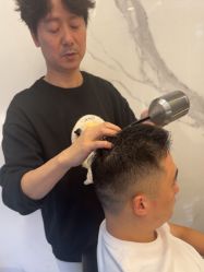 -蓝调造型·烫发·染发