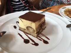 -LENBACH兰巴赫西餐啤酒坊(大连星海广场店)