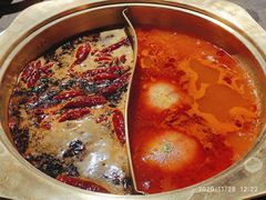 番茄鸳鸯-小龙坎火锅(香港中路店)