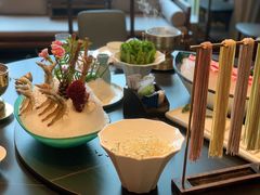 -鼎泰亨·海鲜牛肉餐厅(滨江店)
