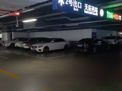 -国家会议中心大酒店-地上停车场