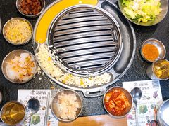 -GOGIYA·咕叽吖韩国传统烤肉店(东方新天地店)