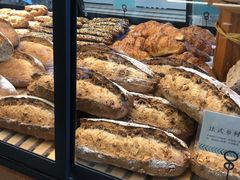 -Dough&Joe团憩(瑞虹天地月亮湾店)