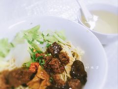 -陀块头面馆(梅岭南路店)