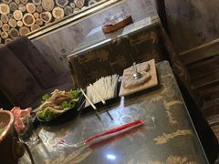-小窝头炭火铜锅
