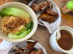 -味为先光明乳鸽(光明总店)