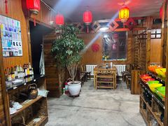 -果松木炭酸菜铜火锅·外婆参鸡汤