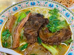 -金杨拉面王小吃面馆·牛三宝面·红烧牛肉粉