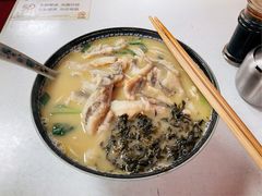 招牌黄鱼面-明呈黄鱼面馆(斜土路店)