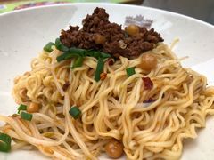 -海口骑楼小吃街