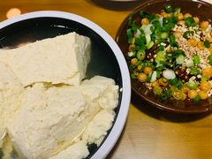 -重庆石磨豆花庄(乔庄店)