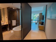 -三亚湾海居铂尔曼度假酒店