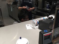 -瑞幸咖啡(新生活广场紫金山路店)