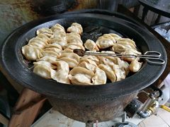 -黄阿姨锅贴大王(万航渡路店)