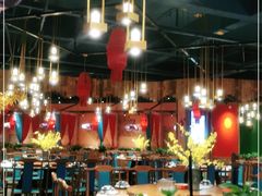 大堂-老滇山寨•云南特色菜•地方菜•民族风情歌舞表演(金碧店)