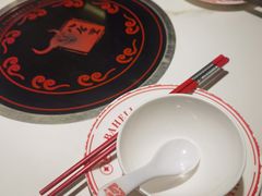 餐具摆设-八合里牛肉火锅(上海世茂广场店)