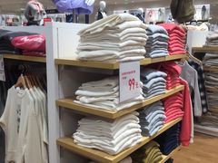 -优衣库(南宁江南万达店)