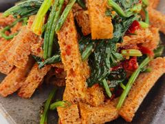 -马尔龙新疆饭店·清真(瑞景店)